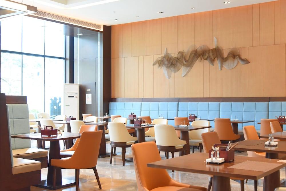 Hilton Garden Inn Shiyan Екстер'єр фото