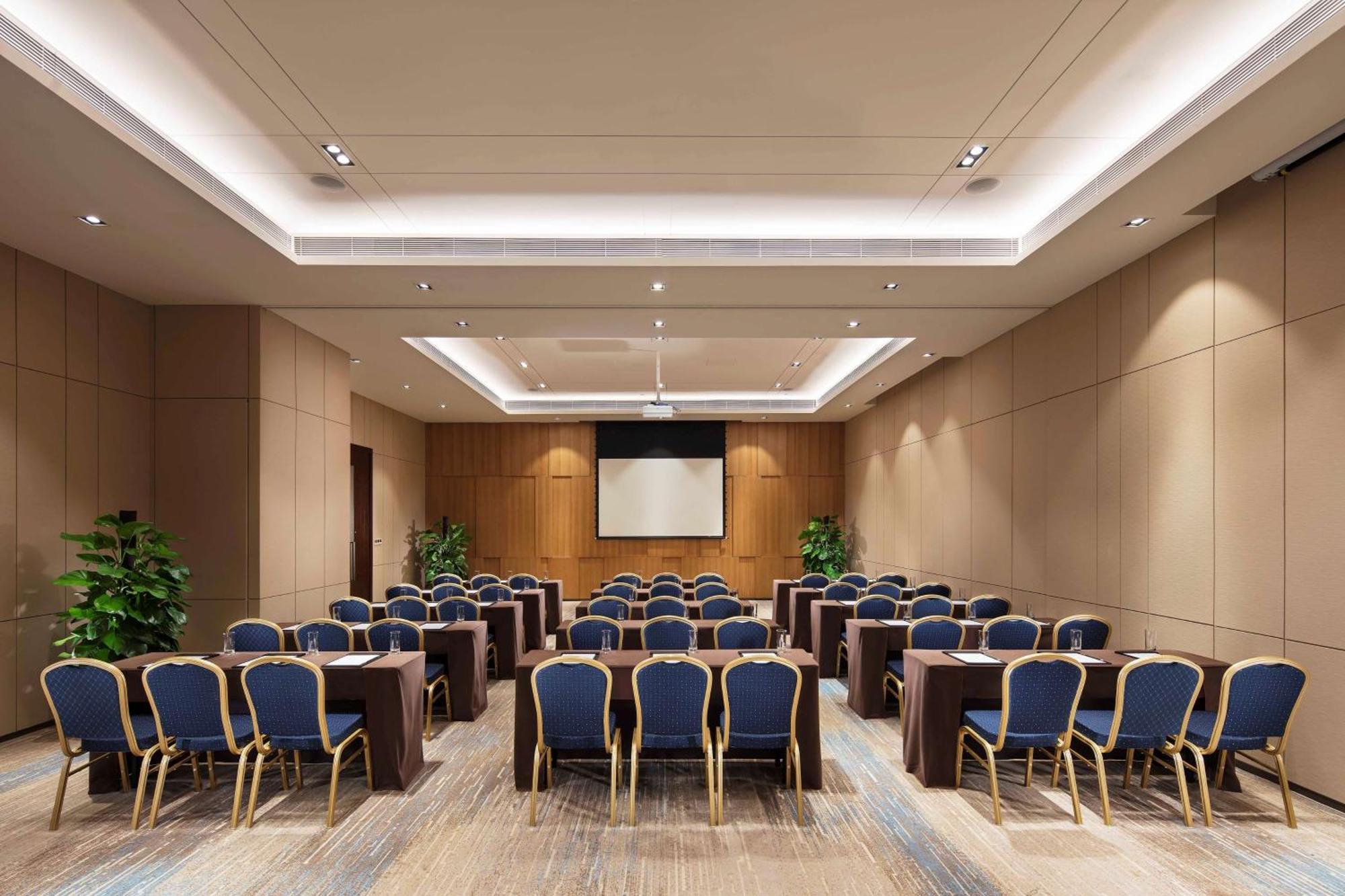 Hilton Garden Inn Shiyan Екстер'єр фото
