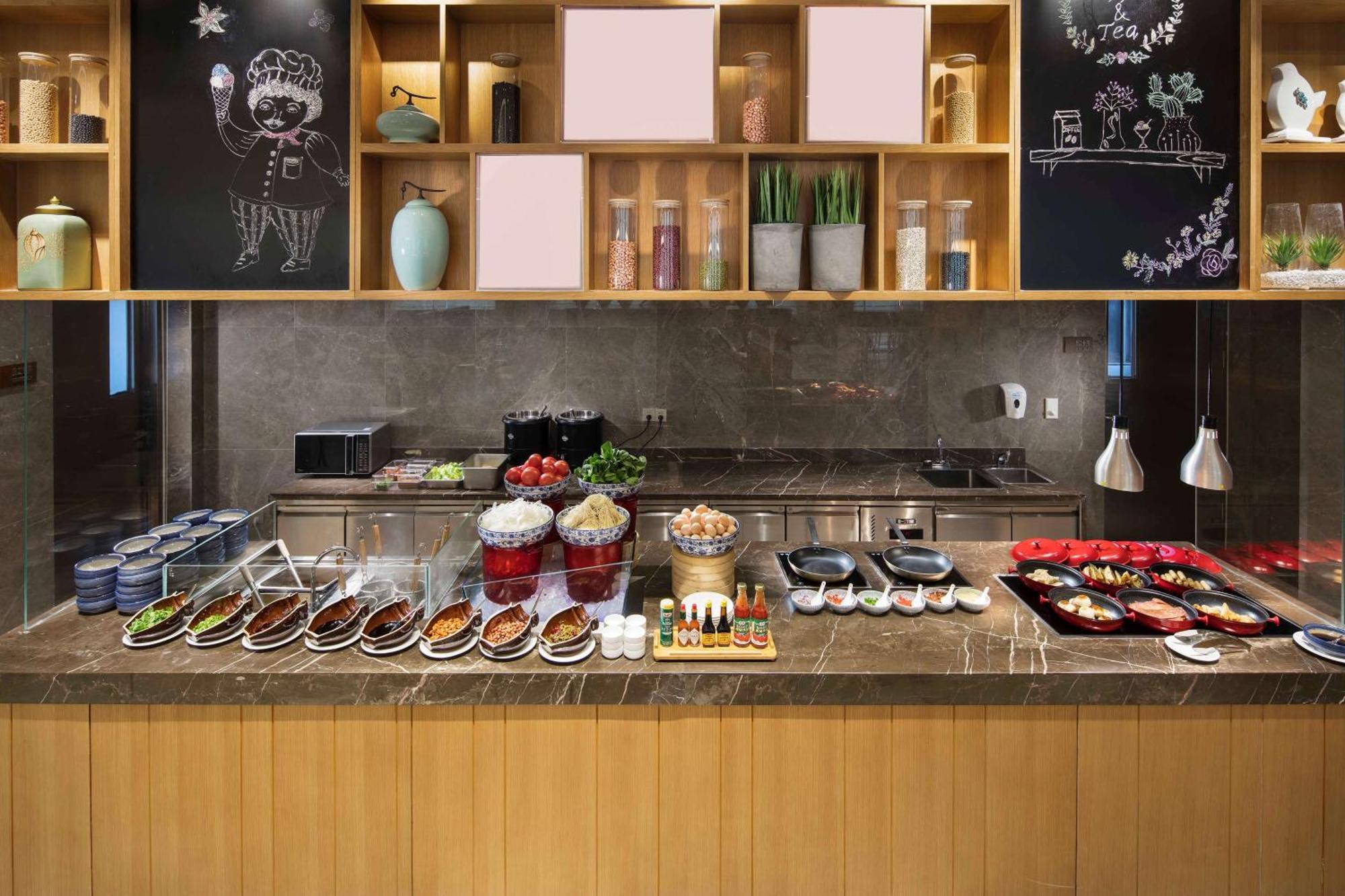 Hilton Garden Inn Shiyan Екстер'єр фото